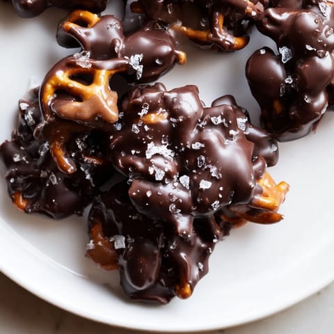 Imagine those delicious pretzel candy clusters: salty pretzel bits with rich chocolate and creamy caramel!